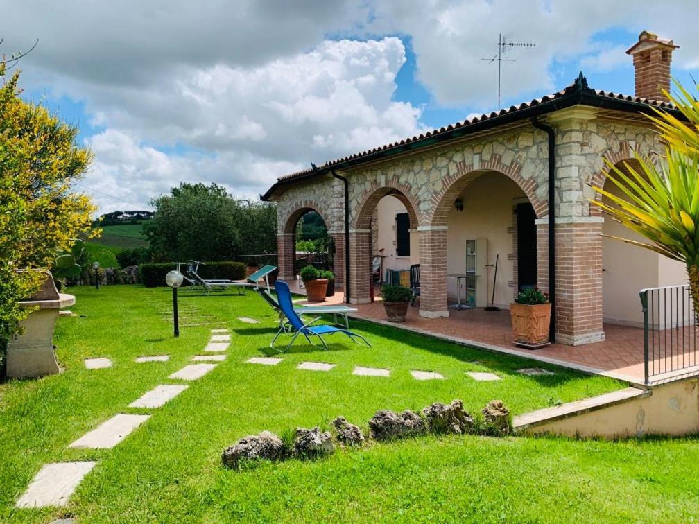 מונטמראנו 8380 Agriturismo L'Oleandro מראה חיצוני תמונה