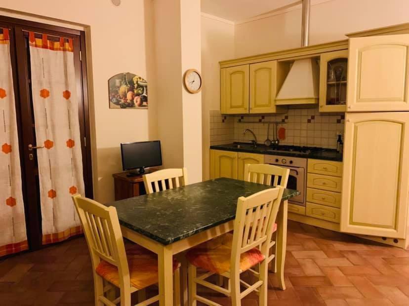 מונטמראנו 8380 Agriturismo L'Oleandro מראה חיצוני תמונה