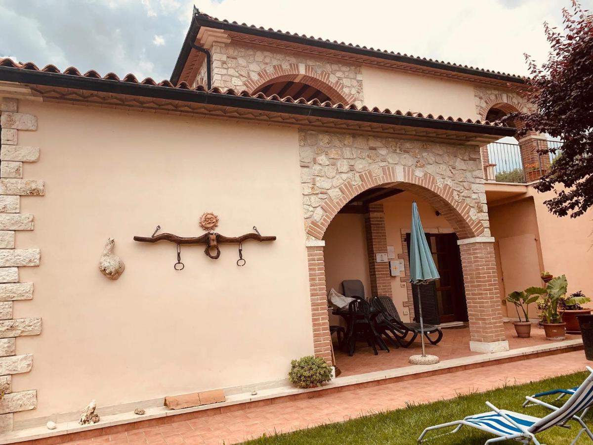 מונטמראנו 8380 Agriturismo L'Oleandro מראה חיצוני תמונה