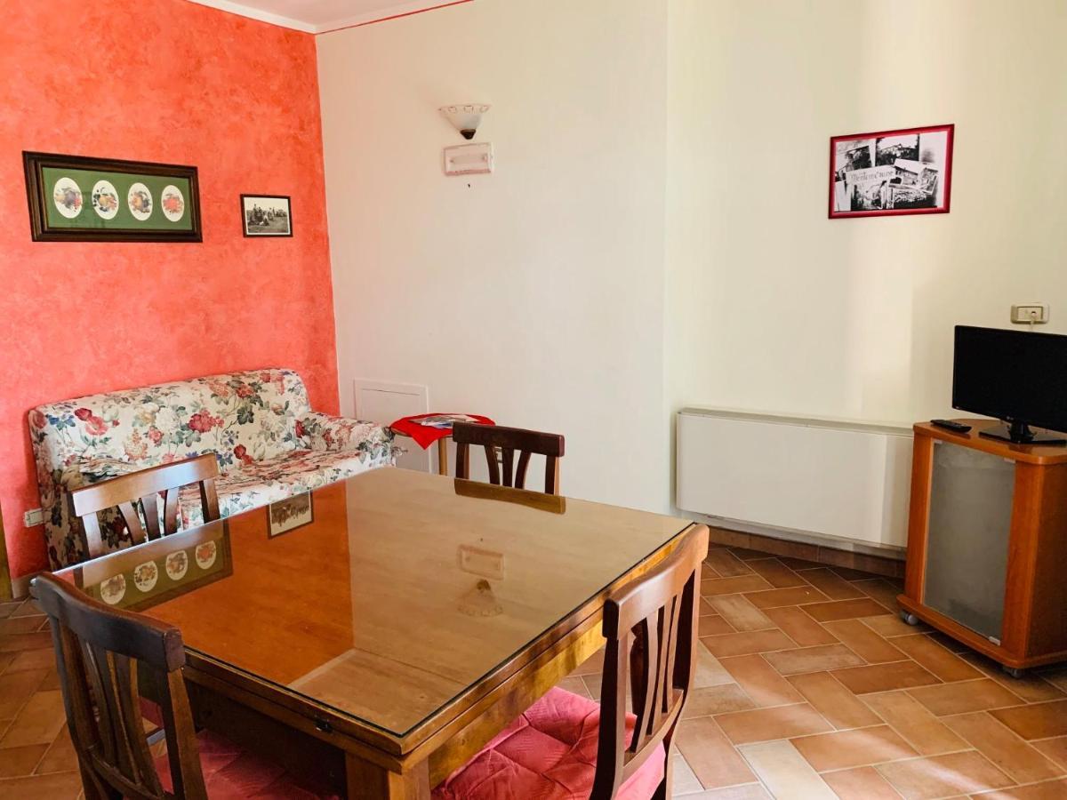 מונטמראנו 8380 Agriturismo L'Oleandro מראה חיצוני תמונה